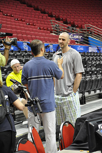 NBA总裁发表演讲鼓励球员们保持训练状态