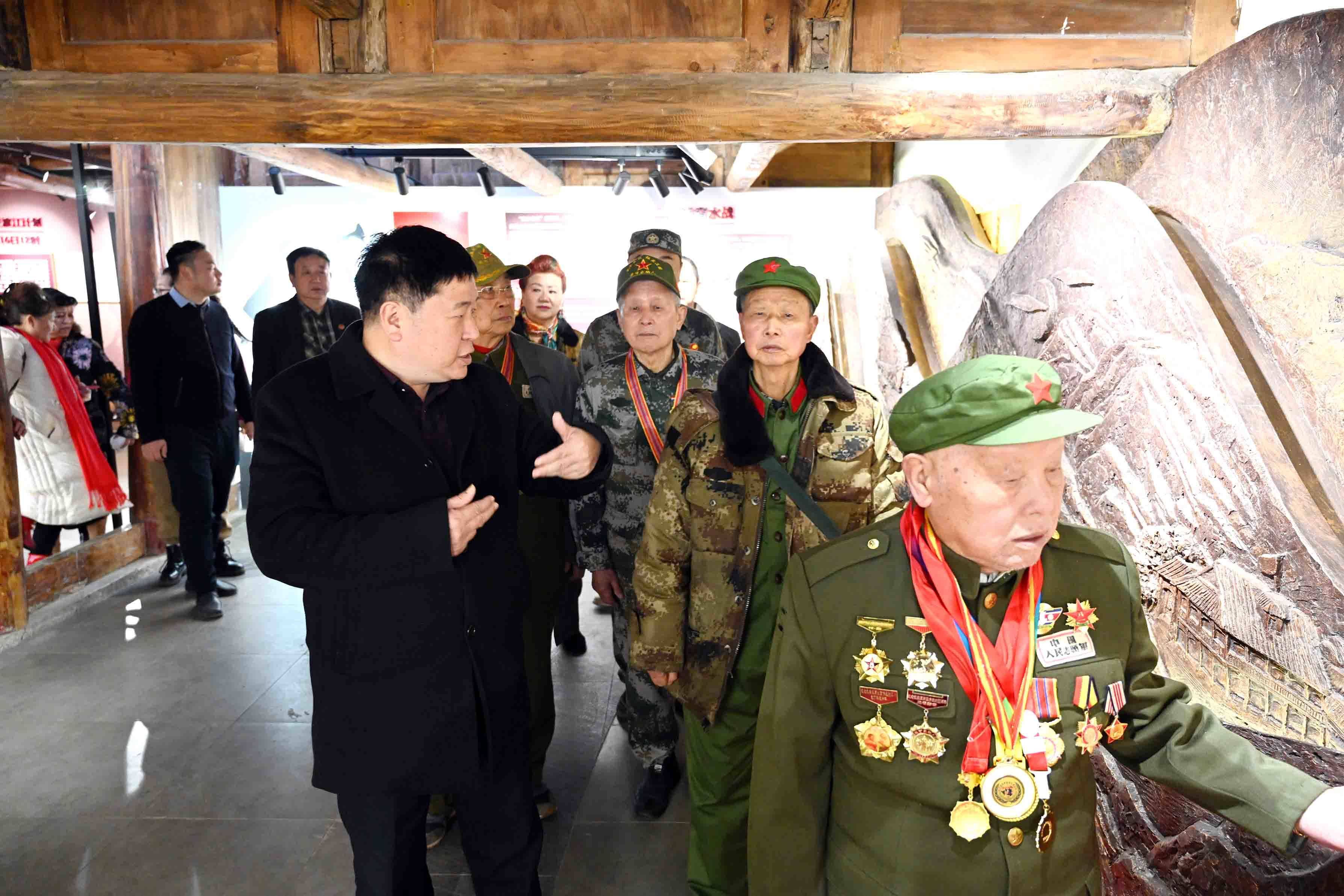 战火连天硝烟弥漫，冠军之路势如破竹